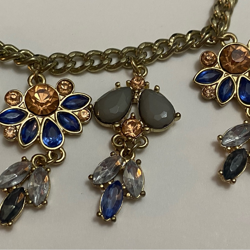 Liz  Claiborne Crystal Dangle Drop Chain Necklace Gold Tone 20"